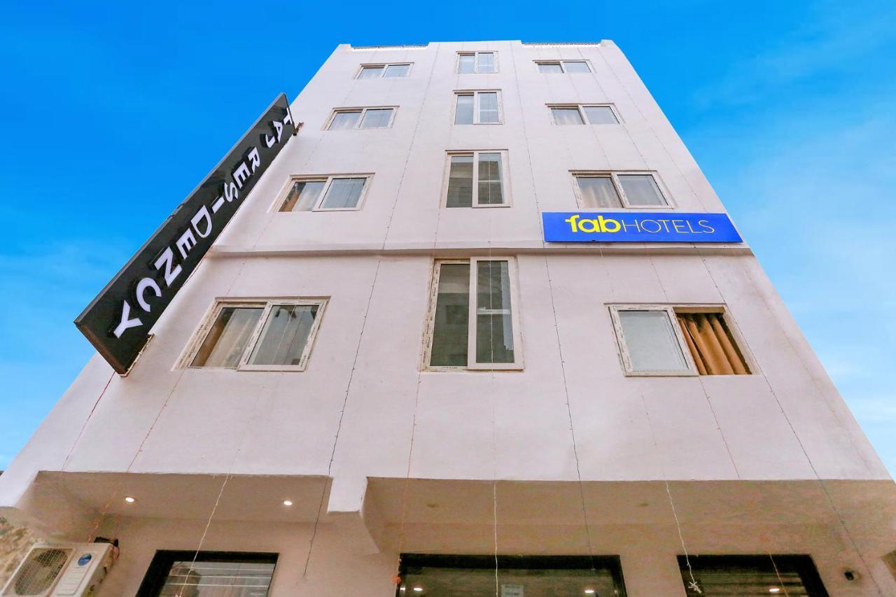 Fabexpress Taj Residency Near Yashobhoomi Convention Centre Hotell Delhi  Eksteriør bilde
