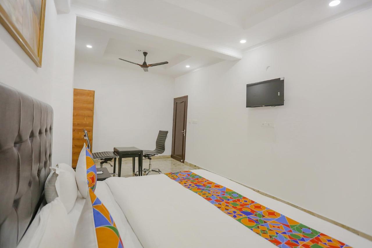 Fabexpress Taj Residency Near Yashobhoomi Convention Centre Hotell Delhi  Eksteriør bilde